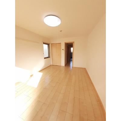 ベル・シャンブル 107【管理NO：1-017238801-01060】 ★家具家電は申し込み後に搬入します★ ★2026年11月下旬入居可能★の物件写真2