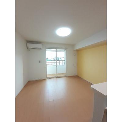 ホワイトグレイス 204【管理NO：1-019735101-02040】 ★家具家電は申し込み後に搬入します★ ★2026年10月中旬入居可能★の物件写真2
