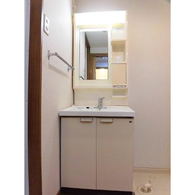 Ｃｏｕｒｔ　Ｌｉｖｅｌｙ 206【管理NO：1-009757501-02060】 ★家具家電は申し込み後に搬入します★ ★2026年11月中旬入居可能★の物件写真6
