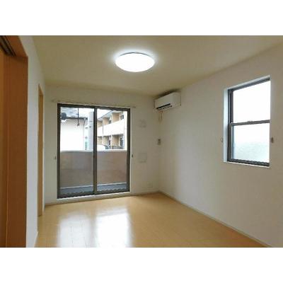 ファミールエセナＧ 103【管理NO：1-019015101-01030】 ★家具家電は申し込み後に搬入します★ ★2026年10月中旬入居可能★の物件写真2