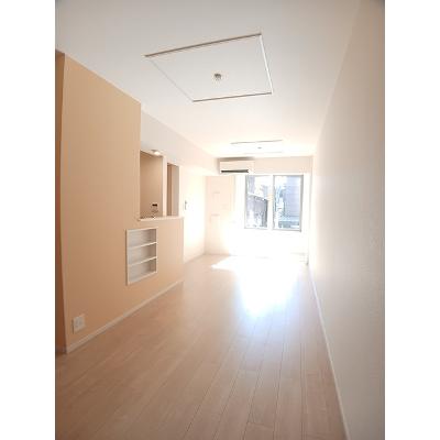 プリムラ 103【管理NO：1-023128701-01030】 ★家具家電は申し込み後に搬入します★ ★2026年10月中旬入居可能★の物件写真2