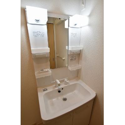 レーガ 101【管理NO：1-021907301-01010】 ★家具家電は申し込み後に搬入します★の物件写真6