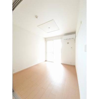 カーサ・デ・ラ・パスＡ 104【管理NO：1-016939601-01040】 ★家具家電は申し込み後に搬入します★ ★2026年10月下旬入居可能★の物件写真2