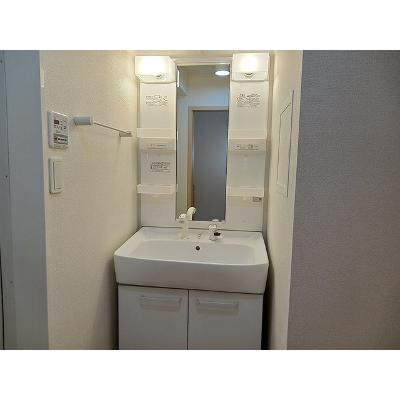 スリール　ダンジュ　Ⅰ 201【管理NO：1-016137401-02010】 ★家具家電は申し込み後に搬入します★の物件写真6