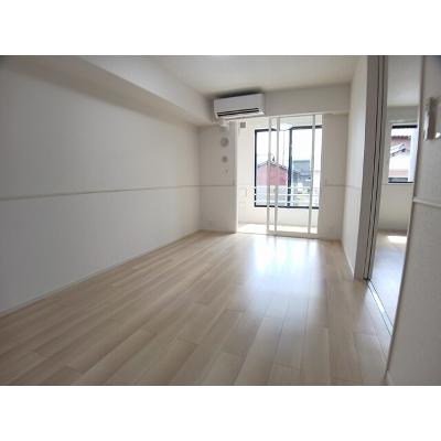 田代スクエア 102【管理NO：1-028134401-01020】 ★家具家電は申し込み後に搬入します★の物件写真2