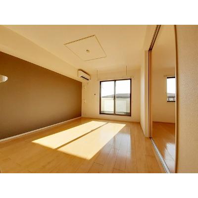 ラ・ルーチェⅡ 202【管理NO：1-021919402-02020】 ★家具家電は申し込み後に搬入します★ ★2026年10月下旬入居可能★の物件写真2