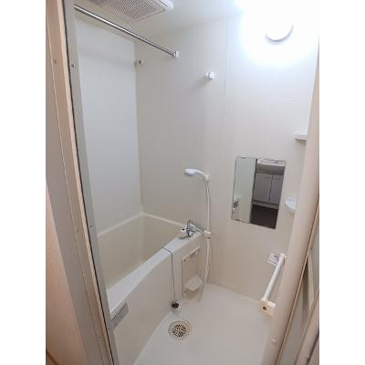 カサ・デローザ 103【管理NO：1-011835501-01030】 ★家具家電は申し込み後に搬入します★ ★2026年11月中旬入居可能★の物件写真4