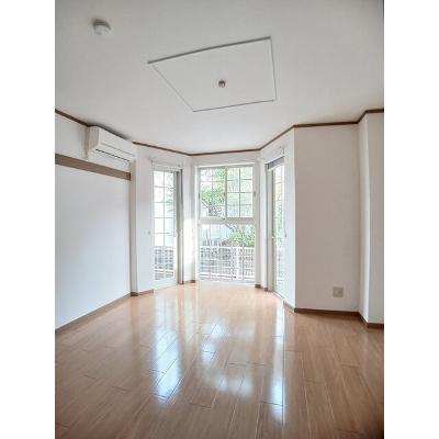 ラーカイラム 104【管理NO：1-010285901-01040】 ★家具家電は申し込み後に搬入します★ ★2026年11月中旬入居可能★の物件写真2