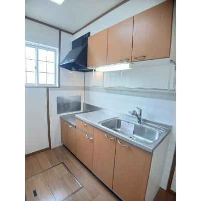 ラーカイラム 104【管理NO：1-010285901-01040】 ★家具家電は申し込み後に搬入します★ ★2026年11月中旬入居可能★の物件写真3