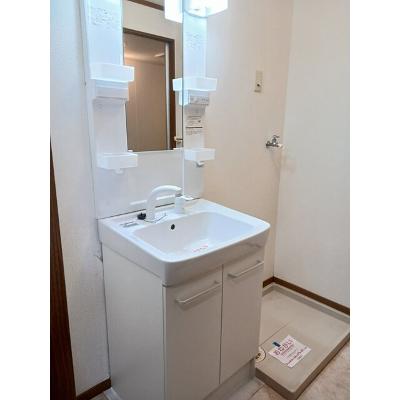 ラーカイラム 104【管理NO：1-010285901-01040】 ★家具家電は申し込み後に搬入します★ ★2026年11月中旬入居可能★の物件写真6