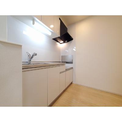 クラージュⅡ 201【管理NO：1-021663302-02010】 ★家具家電は申し込み後に搬入します★ ★2026年12月上旬入居可能★の物件写真3