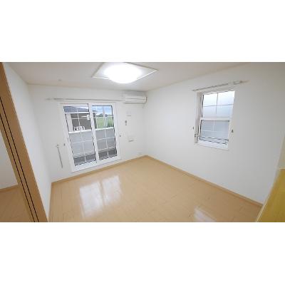 ラフィネ　カトル 201【管理NO：1-015282802-02010】 ★家具家電は申し込み後に搬入します★ ★2026年11月上旬入居可能★の物件写真2