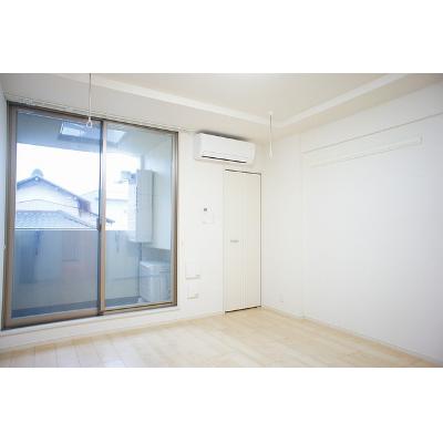 フルーヴ 202【管理NO：1-023591501-02020】 ★家具家電は申し込み後に搬入します★の物件写真2
