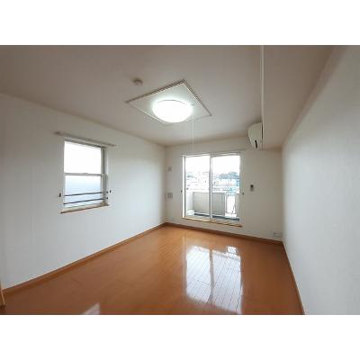 ガーデンハウス　Ⅴ 201【管理NO：1-014353001-02010】 ★家具家電は申し込み後に搬入します★ ★2026年11月中旬入居可能★の物件写真2