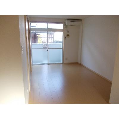 メゾンＫＩ 102【管理NO：1-004131901-01020】 ★家具家電は申し込み後に搬入します★ ★2026年11月中旬入居可能★の物件写真2