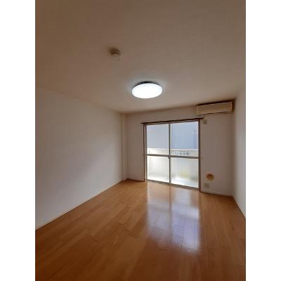リュエルⅠ 106【管理NO：1-009383701-01050】 ★家具家電は申し込み後に搬入します★ ★2026年11月中旬入居可能★の物件写真2