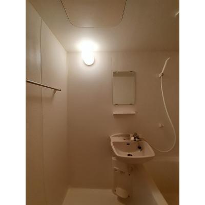 リュエルⅠ 106【管理NO：1-009383701-01050】 ★家具家電は申し込み後に搬入します★ ★2026年11月中旬入居可能★の物件写真6