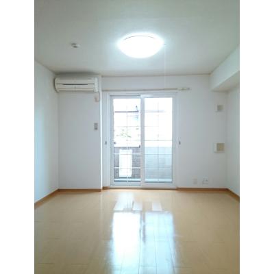 Ｒｉｔｚ 106【管理NO：1-014738801-01050】 ★家具家電は申し込み後に搬入します★ ★2026年11月中旬入居可能★の物件写真2