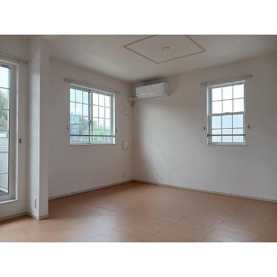 ヴィラパストラーレ 203【管理NO：1-017609101-02030】 ★家具家電は申し込み後に搬入します★ ★2026年11月下旬入居可能★の物件写真2