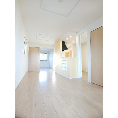 カーサ　アル　ソーレⅡ 201【管理NO：1-021146002-02010】 ★家具家電は申し込み後に搬入します★ ★2027年01月下旬入居可能★の物件写真2