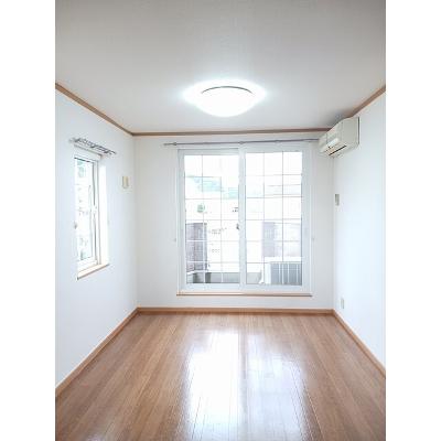 アンフィニヒロガワ　Ⅰ 201【管理NO：1-011970301-02010】 ★家具家電は申し込み後に搬入します★の物件写真2