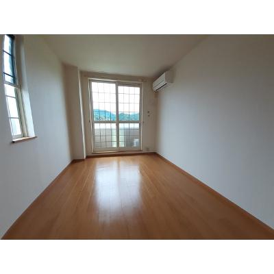 グリュッククレー　Ａ棟 201【管理NO：1-013049701-02010】 ★家具家電は申し込み後に搬入します★ ★2026年11月中旬入居可能★の物件写真2