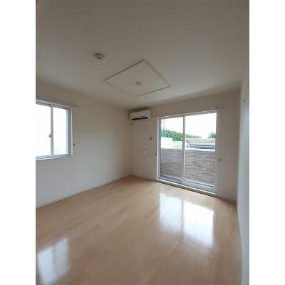 ウィンド・コート 103【管理NO：1-020638001-01030】 ★家具家電は申し込み後に搬入します★ ★2026年11月下旬入居可能★の物件写真2