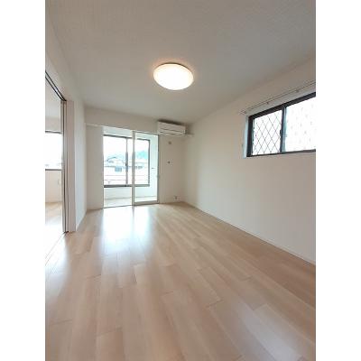 サニー・レジデンス　Ⅰ 102【管理NO：1-026118801-01020】 ★家具家電は申し込み後に搬入します★ ★2026年11月下旬入居可能★の物件写真2