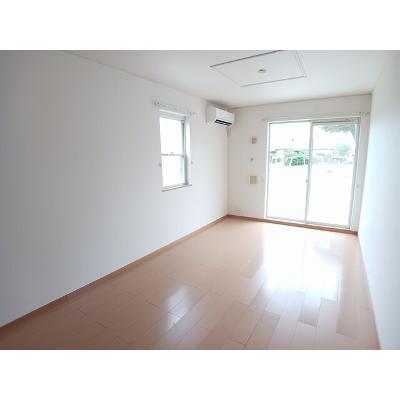 サンリセスＢ 101【管理NO：1-014734702-01010】 ★家具家電は申し込み後に搬入します★ ★2026年11月中旬入居可能★の物件写真2