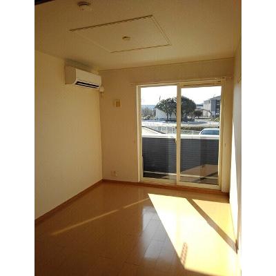 ラブリーＢ 102【管理NO：1-014926802-01020】 ★家具家電は申し込み後に搬入します★ ★2026年11月中旬入居可能★の物件写真2