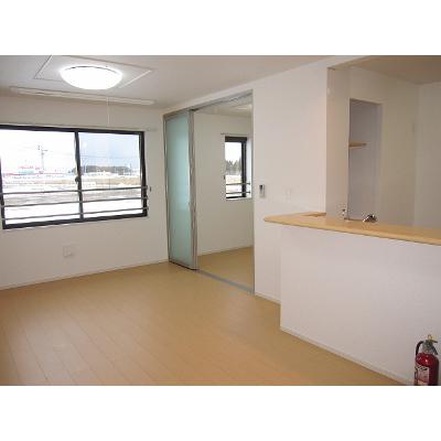 グランド　ティアラ 202【管理NO：1-018198101-02020】 ★家具家電は申し込み後に搬入します★ ★2026年11月下旬入居可能★の物件写真2