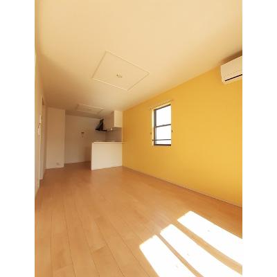 コスメニア 202【管理NO：1-021390201-02020】 ★家具家電は申し込み後に搬入します★ ★2026年10月下旬入居可能★の物件写真2