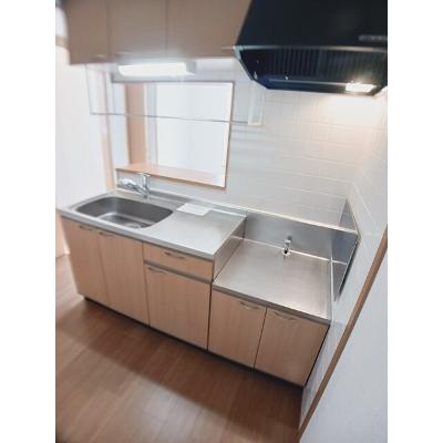 グラン・コート泉 201【管理NO：1-011716701-02010】 ★家具家電は申し込み後に搬入します★ ★2026年12月上旬入居可能★の物件写真3