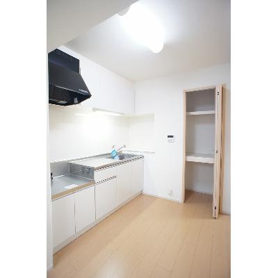 セレノ・コリーナ 205【管理NO：1-018930801-02040】 ★家具家電は申し込み後に搬入します★ ★2026年12月中旬入居可能★の物件写真3