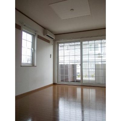 ドルチェ・モルティＣ 101【管理NO：1-011178003-01010】 ★家具家電は申し込み後に搬入します★ ★2026年11月上旬入居可能★の物件写真2