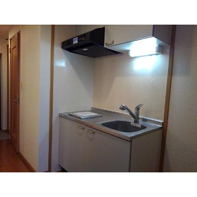 マンションあかやま 102【管理NO：1-013940101-01020】 ★家具家電は申し込み後に搬入します★ ★2026年12月中旬入居可能★の物件写真3