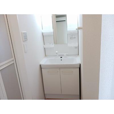 エレノア 101【管理NO：1-022227401-01010】 ★家具家電は申し込み後に搬入します★ ★2026年11月中旬入居可能★の物件写真6