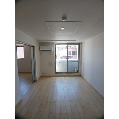 シープ 305【管理NO：1-017629501-03040】 ★家具家電は申し込み後に搬入します★ ★2026年11月中旬入居可能★の物件写真2