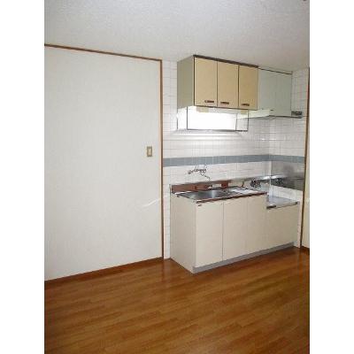 レジデンス中花 201【管理NO：1-001411701-02010】 ★家具家電は申し込み後に搬入します★ ★2026年10月下旬入居可能★の物件写真3