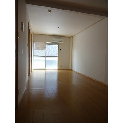 シティーハイツ南脇 102【管理NO：1-000514601-01020】 ★家具家電は申し込み後に搬入します★ ★2026年11月上旬入居可能★の物件写真2