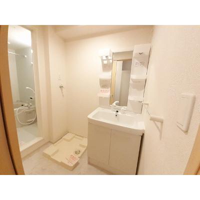 apartment 〒108-0075　東京都港区港南２丁目16-1
