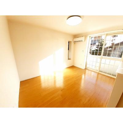 キッズタウン　１ 102【管理NO：1-009548501-01020】 ★家具家電は申し込み後に搬入します★ ★2026年11月中旬入居可能★の物件写真2
