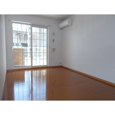 アガパンサスⅡ 102【管理NO：1-014001702-01020】 ★家具家電は申し込み後に搬入します★ ★2026年11月中旬入居可能★の物件写真2