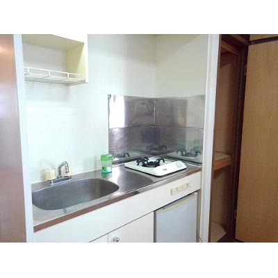 メゾンソレイユ 301【管理NO：1-009463401-03010】 ★家具家電は申し込み後に搬入します★ ★2026年12月中旬入居可能★の物件写真3