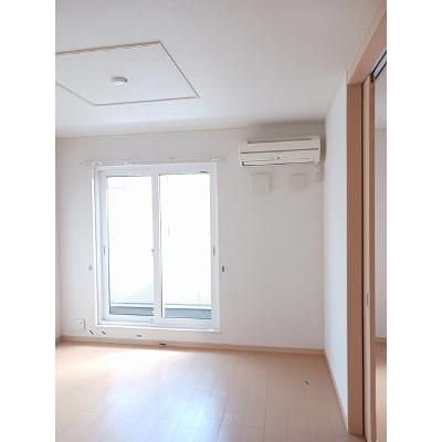 オルビエート　Ⅱ 203【管理NO：1-015997002-02030】 ★家具家電は申し込み後に搬入します★ ★2026年10月下旬入居可能★の物件写真2