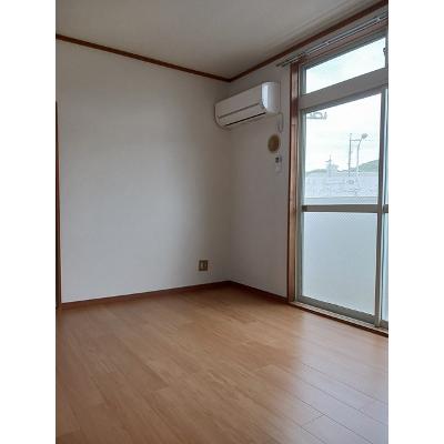 ニューシティ国富 101【管理NO：1-003005801-01010】 ★家具家電は申し込み後に搬入します★ ★2026年11月中旬入居可能★の物件写真2