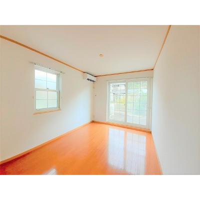 サンクレスト 101【管理NO：1-012053901-01010】 ★家具家電は申し込み後に搬入します★ ★2026年11月中旬入居可能★の物件写真2