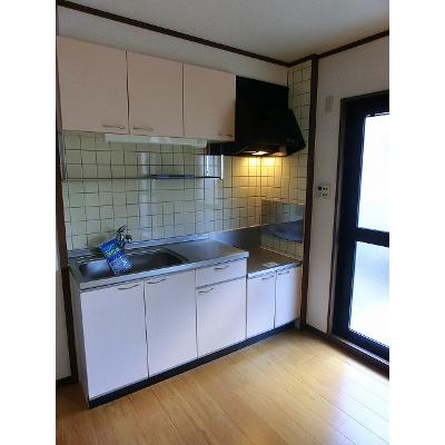 ペンション　タカラ 102【管理NO：1-011569901-01020】 ★家具家電は申し込み後に搬入します★ ★2026年11月上旬入居可能★の物件写真3