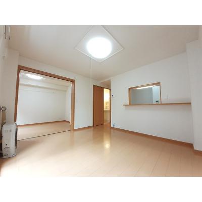 イルミオⅡ 101【管理NO：1-015331202-01010】 ★家具家電は申し込み後に搬入します★ ★2026年11月下旬入居可能★の物件写真2