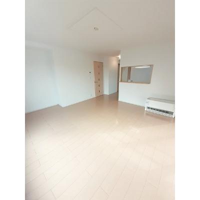 カーサ　ビアンカ 203【管理NO：1-017066501-02030】 ★家具家電は申し込み後に搬入します★ ★2026年11月下旬入居可能★の物件写真2